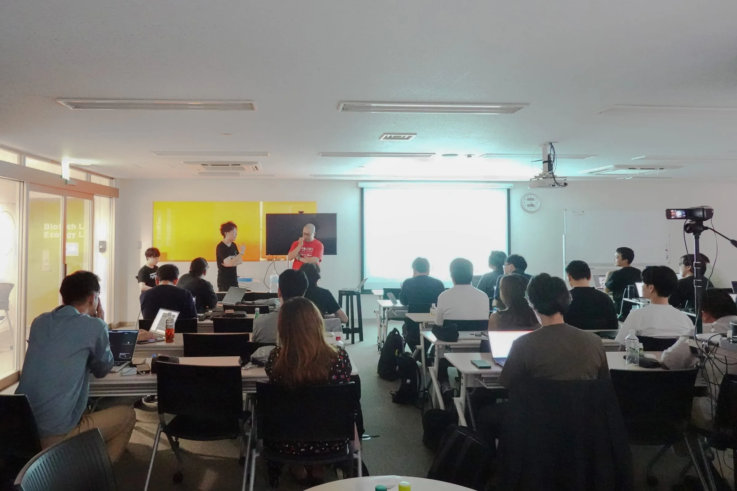 Data 360 AI Lab Launch Meetup 会場 株式会社リバネス 東京 飯田橋 オンサイト限定 参加無料 ほぼ満席 セッション 参加者 ノートPC