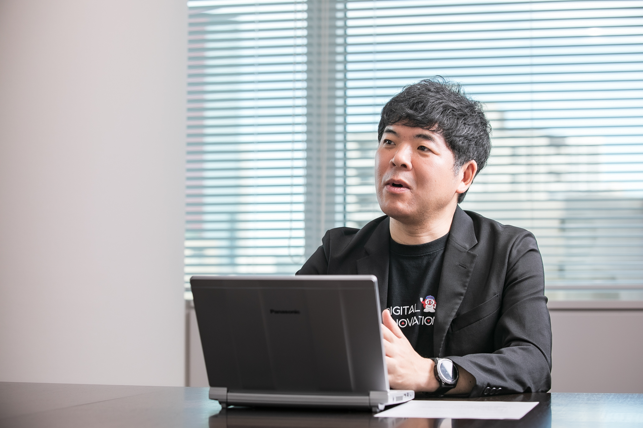 フジテック株式会社 デジタルイノベーション本部 システム管理部長 兼 情報セキュリティ統括室 主幹 佐竹 右教 氏 フジテック株式会社 デジタルイノベーション本部 システム管理部長 兼 情報セキュリティ統括室 主幹 佐竹 右教 氏
